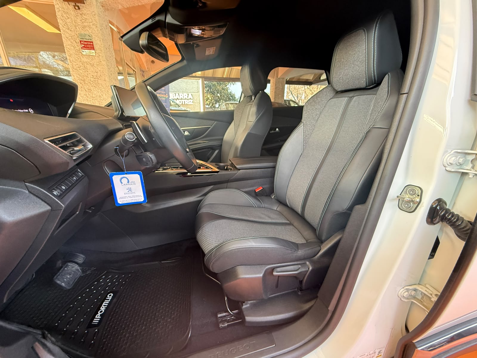 PEUGEOT 3008 2024 - Imagen 8 de 15