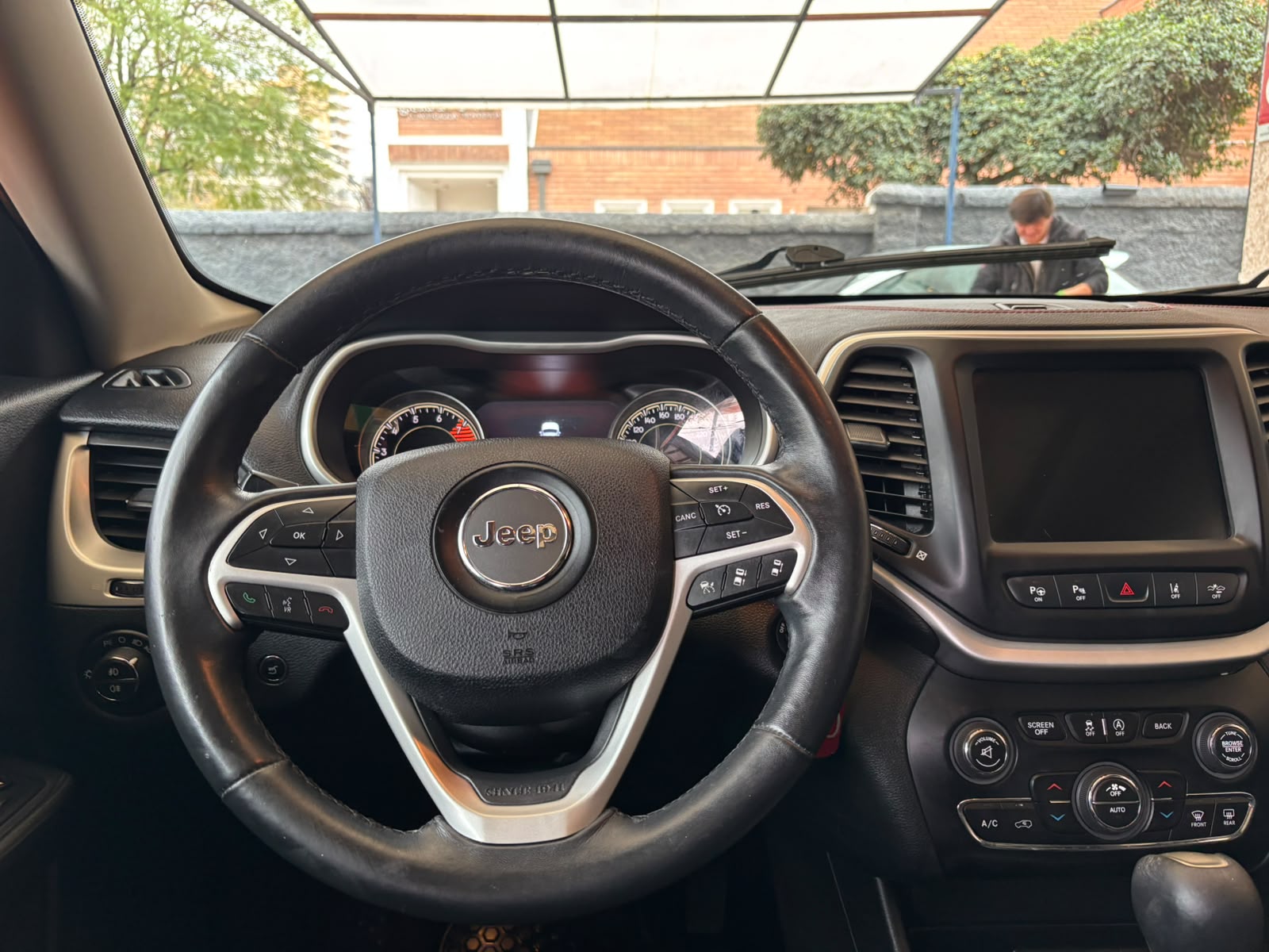 Jeep CHEROKEE 2017 - Imagen 12 de 15