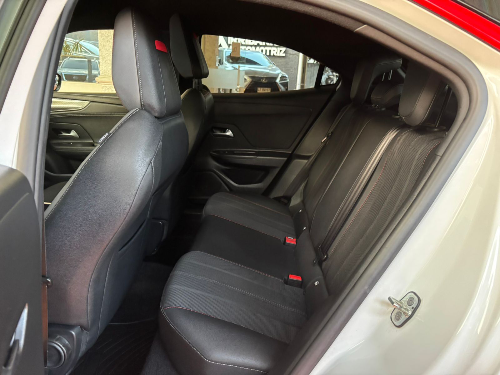 OPEL MOKKA 2023 - Imagen 10 de 15
