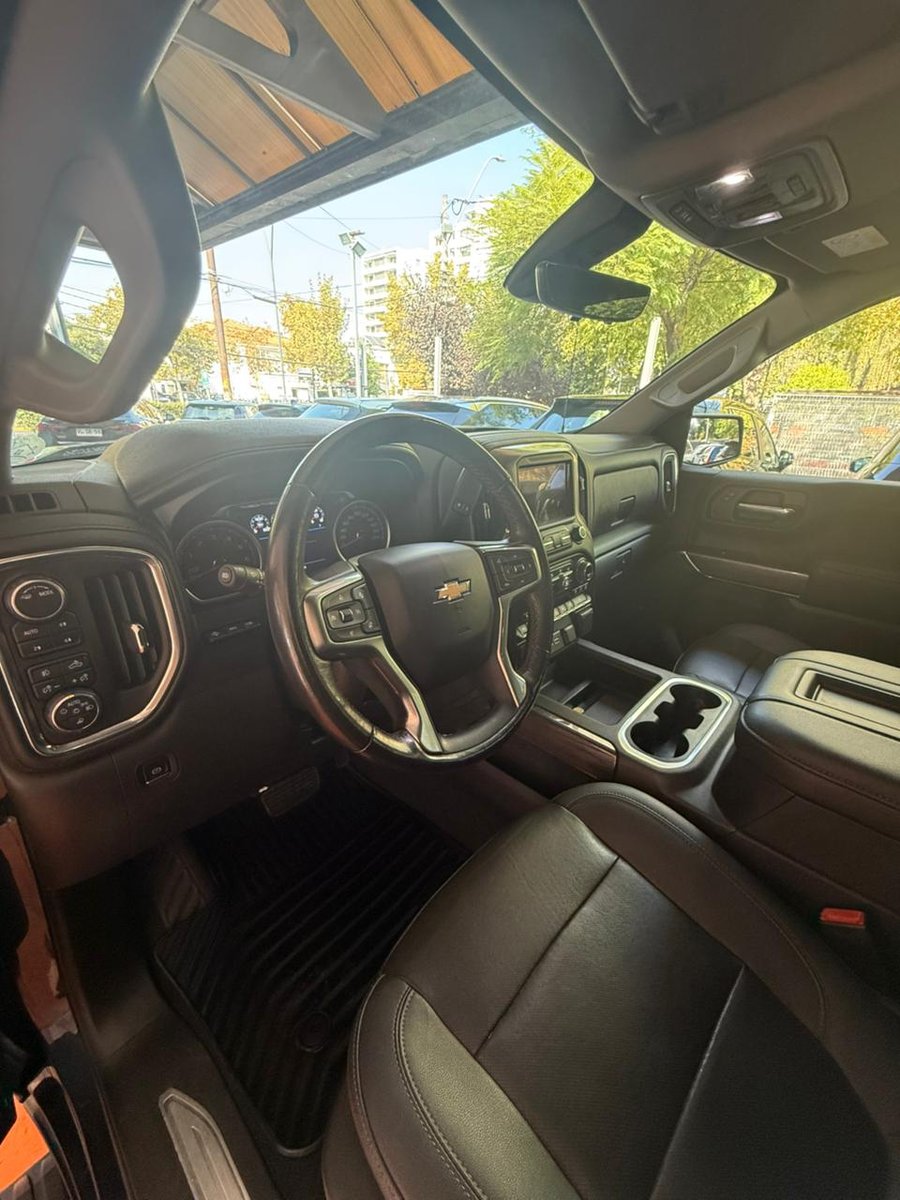 CHEVROLET SILVERADO 2022 - Imagen 7 de 15