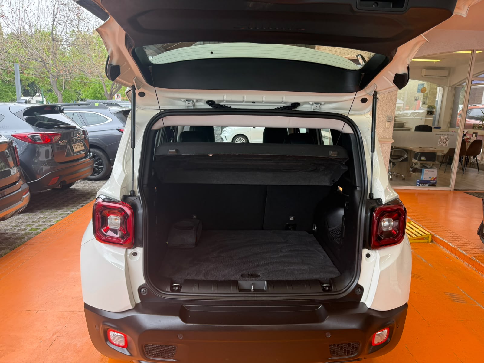Jeep RENEGADE 2023 - Foto 5 de 5