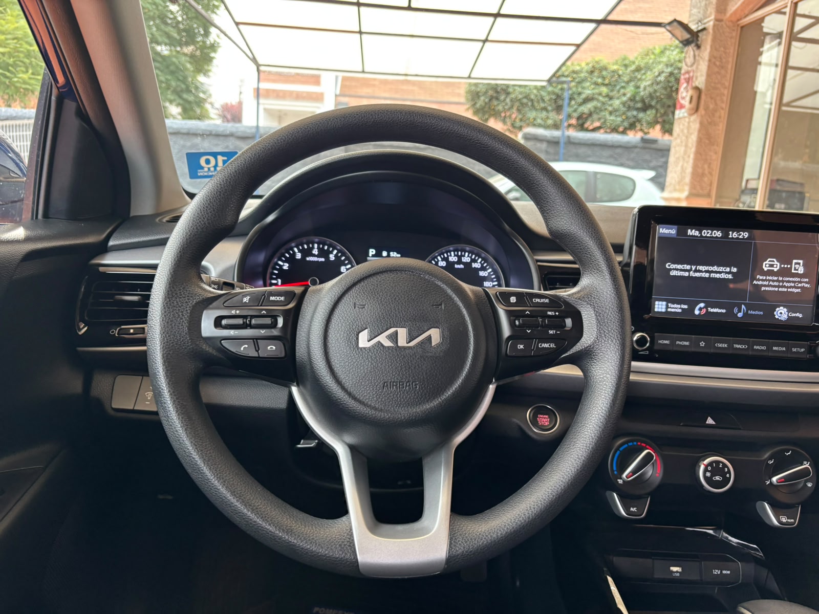 KIA RIO 5 2024 - Imagen 13 de 15