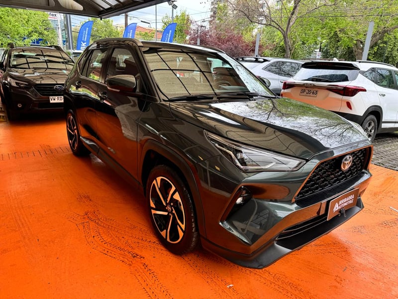 Toyota YARIS CROSS 2024