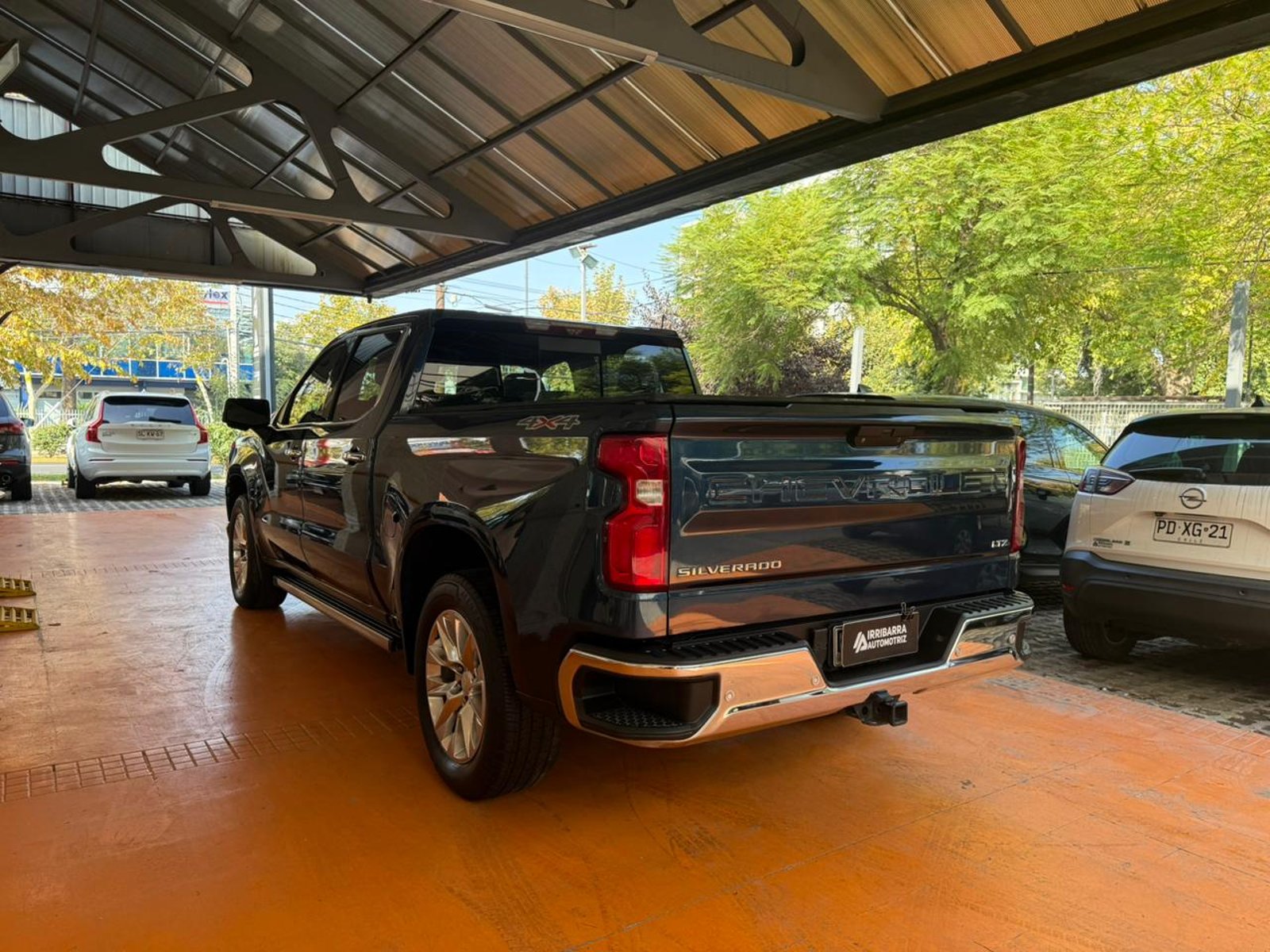 CHEVROLET SILVERADO 2022 - Imagen 5 de 15