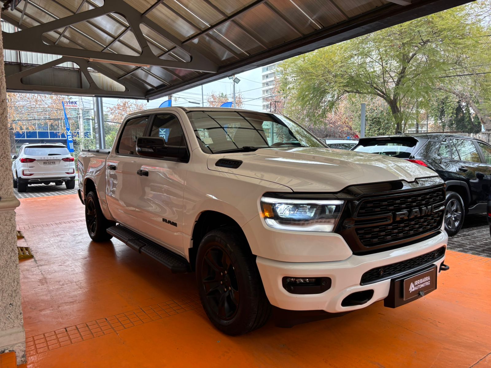 RAM 1500 2024 - Foto 3 de 15