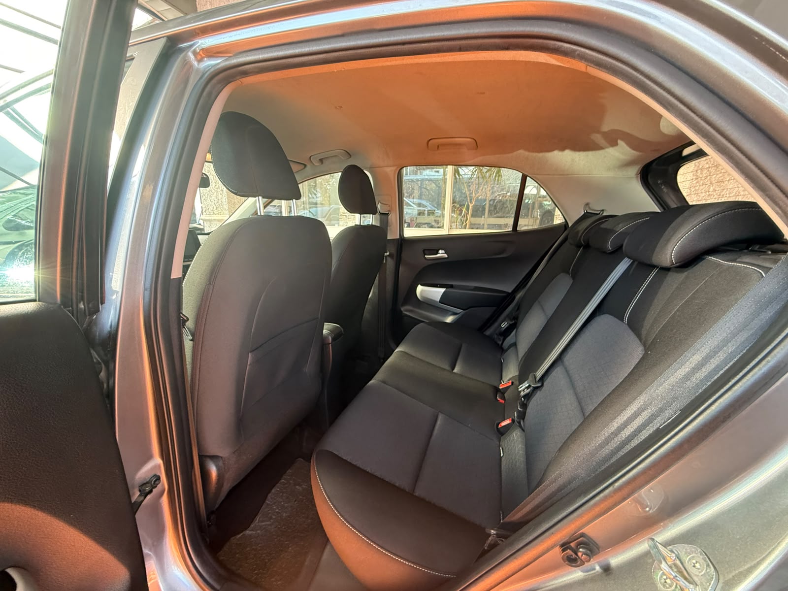 Kia MORNING 2021 - Imagen 11 de 15