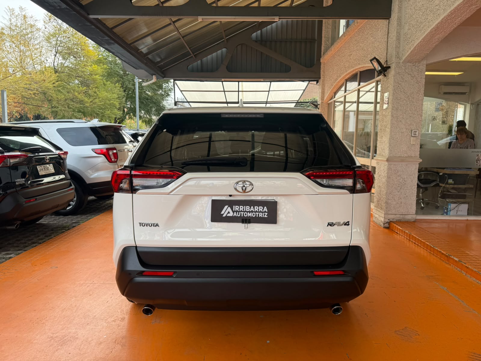 TOYOTA RAV4 2023 - Imagen 12 de 15