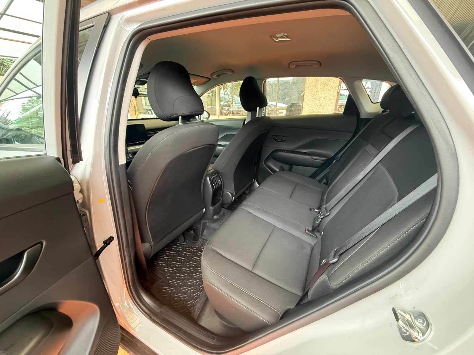 Hyundai KONA 2024 - Imagen 12 de 15