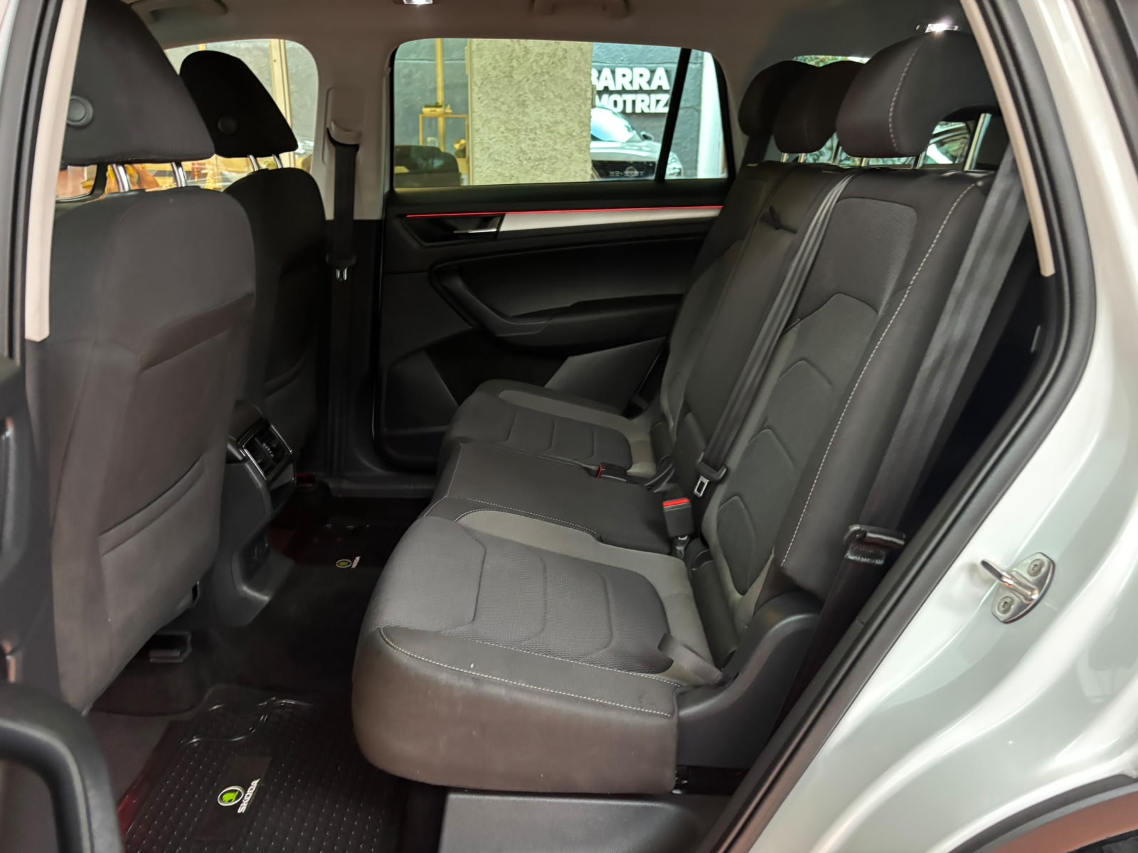 SKODA KODIAQ 2024 - Imagen 12 de 15