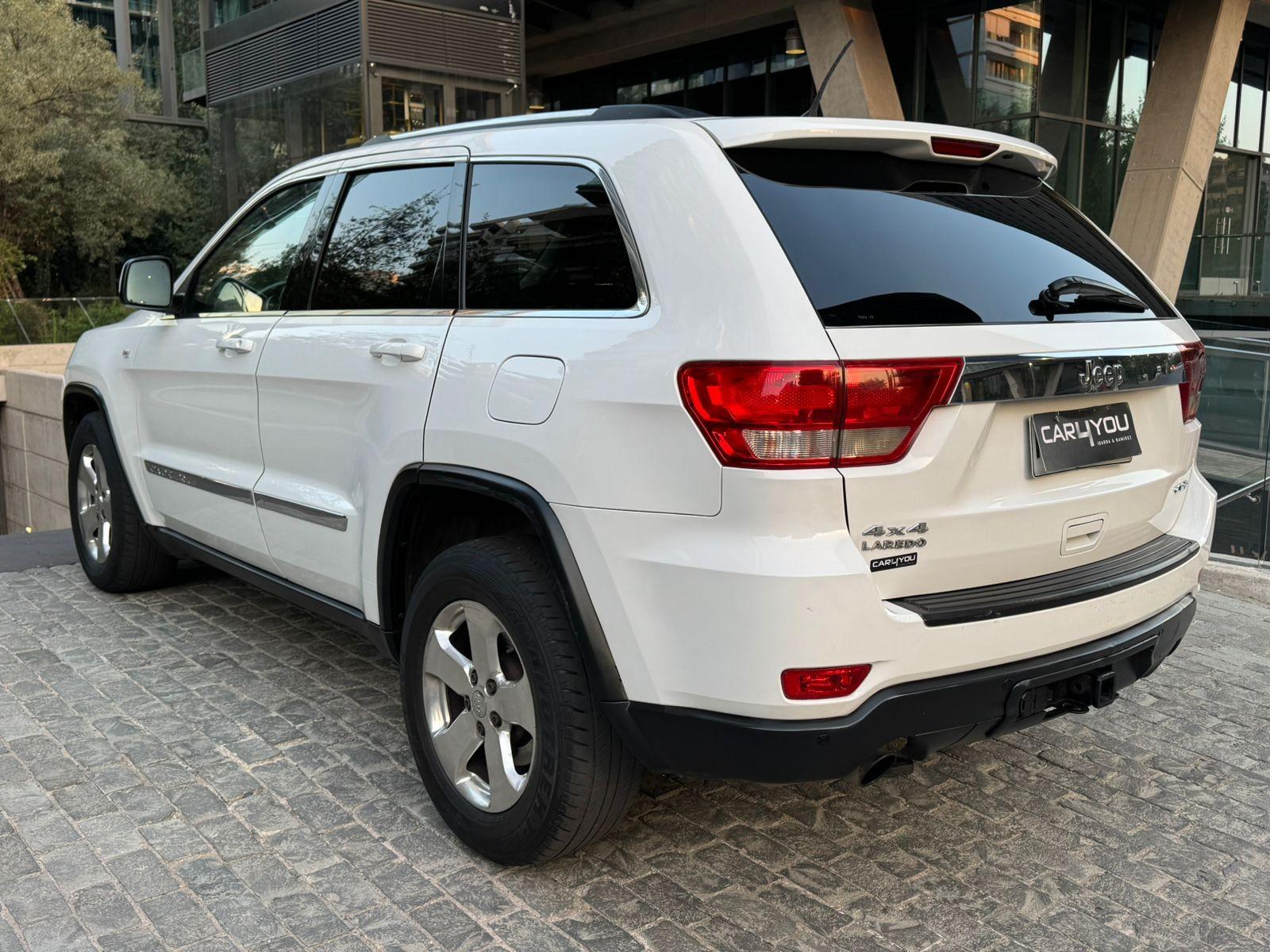 Jeep GRAND CHEROKEE LAREDO 3.0 2013 - Foto 4 de 10