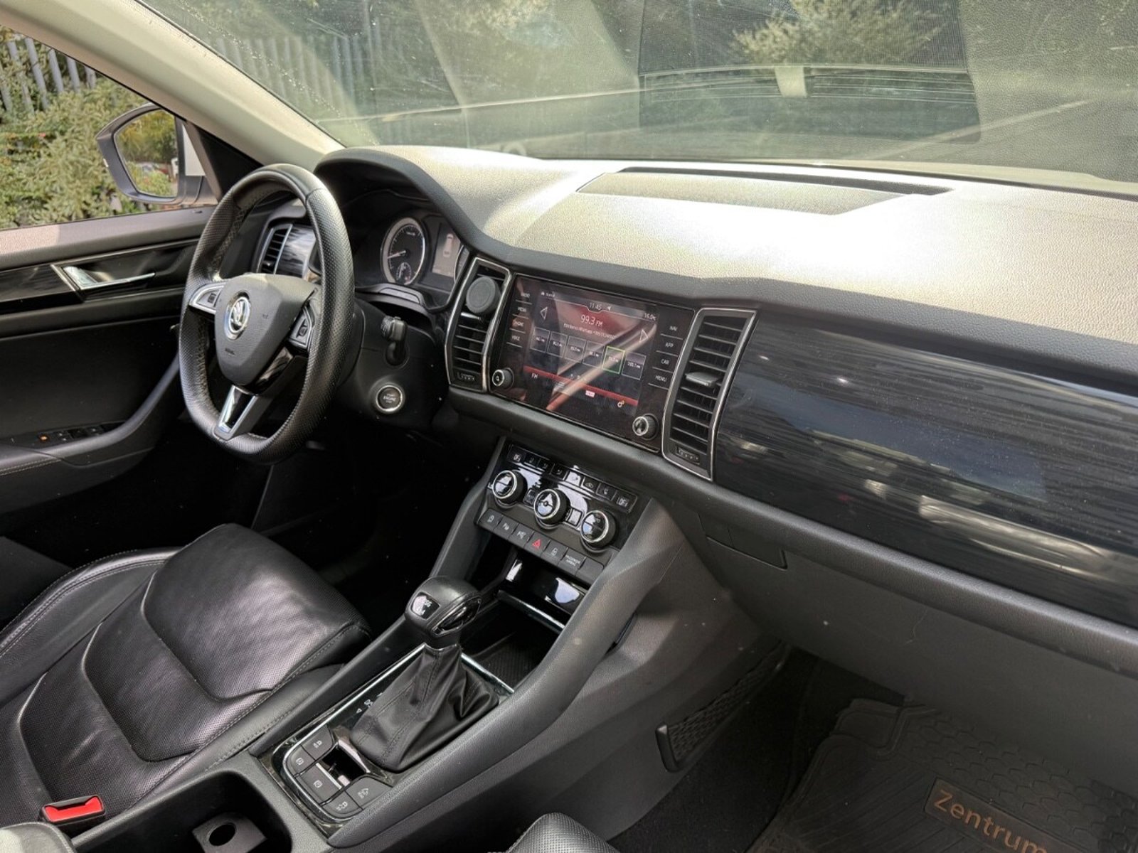 SKODA KODIAQ LIMITED 2019 - Imagen 9 de 10