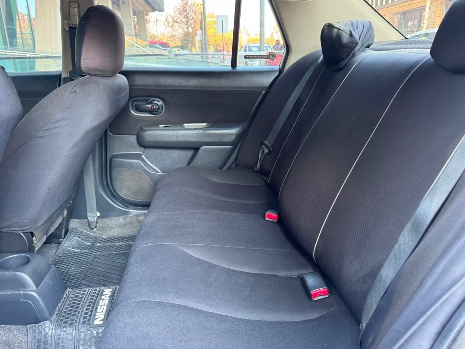 NISSAN TIIDA Sedan 2012 - Imagen 10 de 10