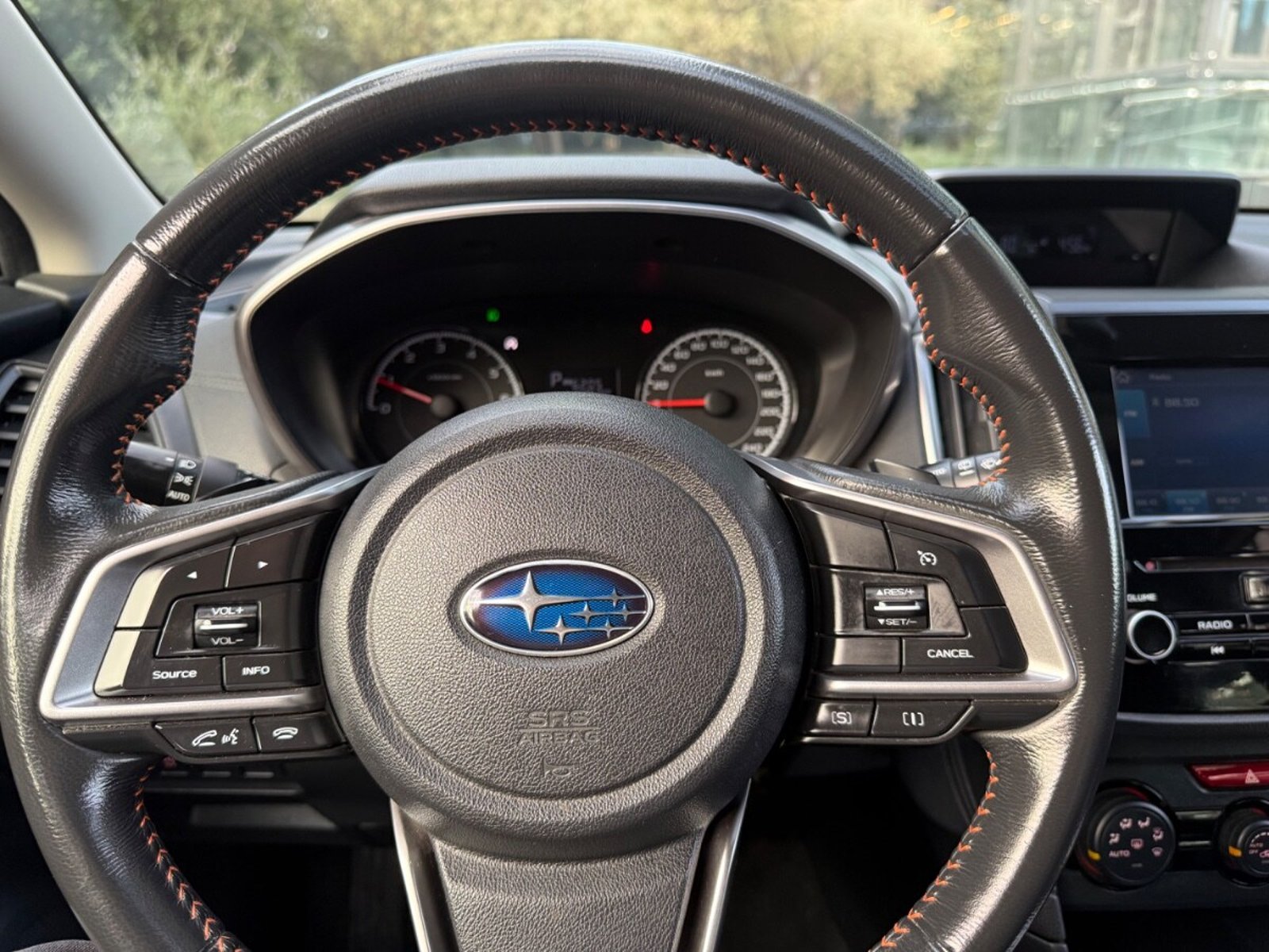 SUBARU NEW XV CVT 2.0 2022 - Imagen 9 de 10