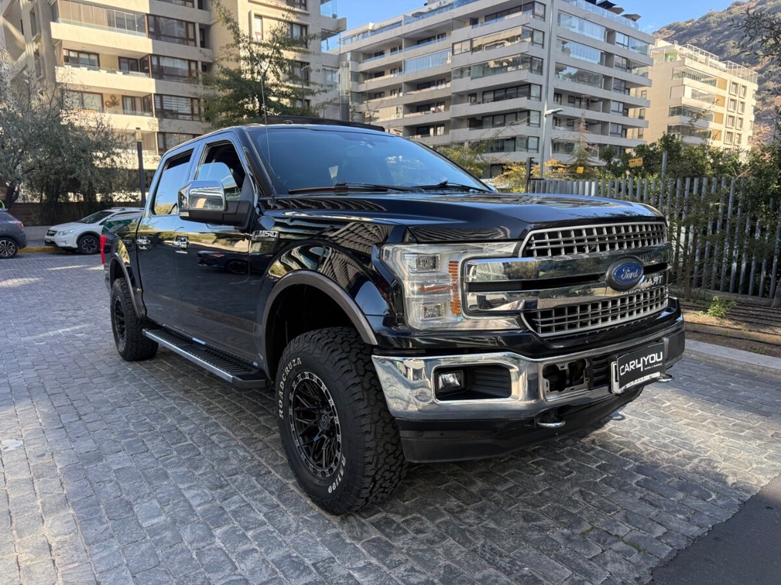 FORD F-150 LARIAT LUXURY 2020 - Imagen 3 de 8