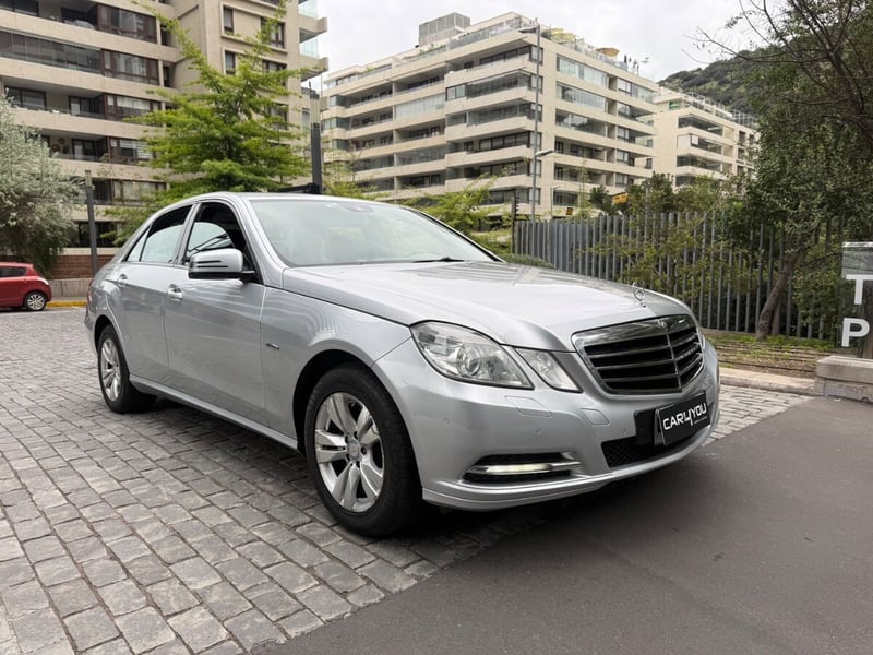 Mercedes-Benz E200 Blue Efficiency 2012 - Imagen 3 de 10
