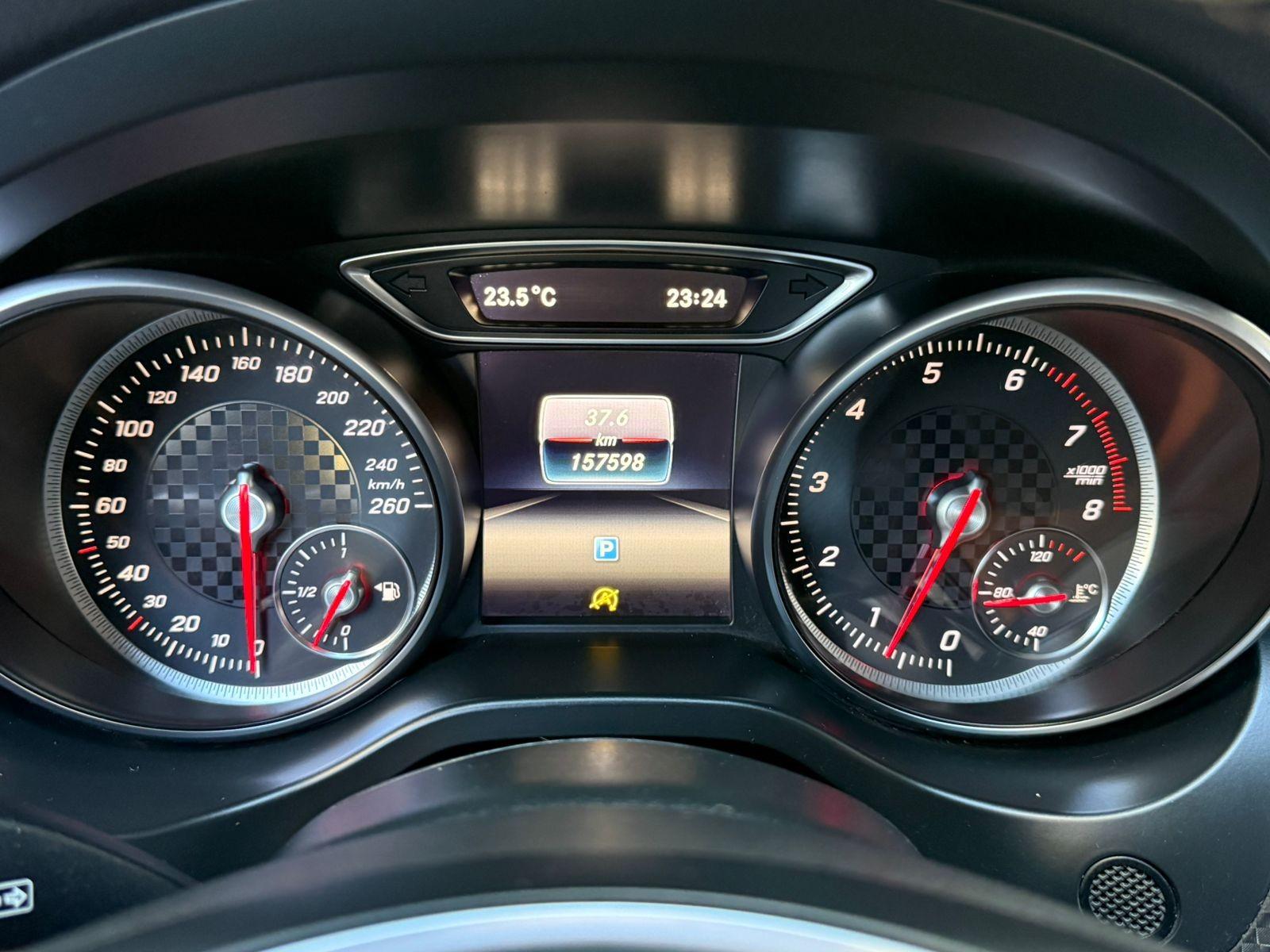 MERCEDES-BENZ A200 1.6 2017 - Imagen 8 de 9