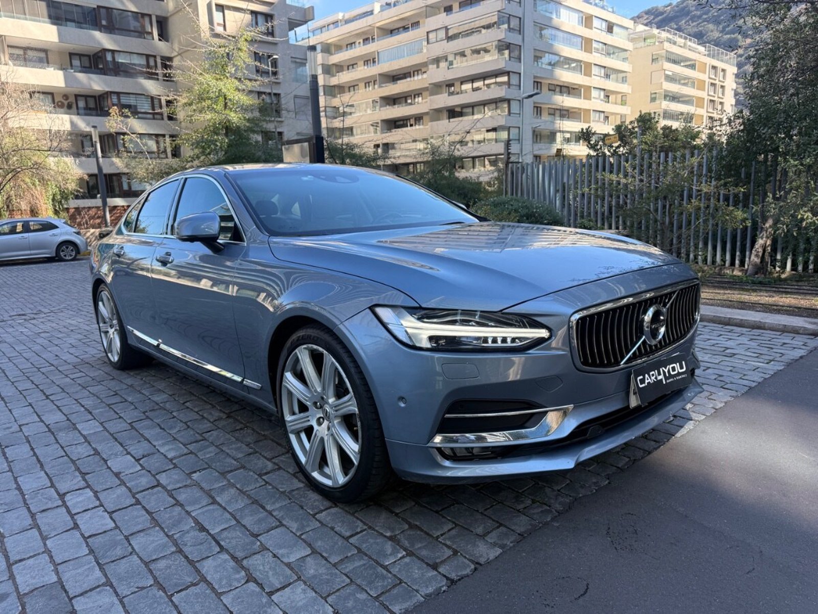 Volvo S90 D5 INSCRIPTION 2017 - Foto 3 de 10