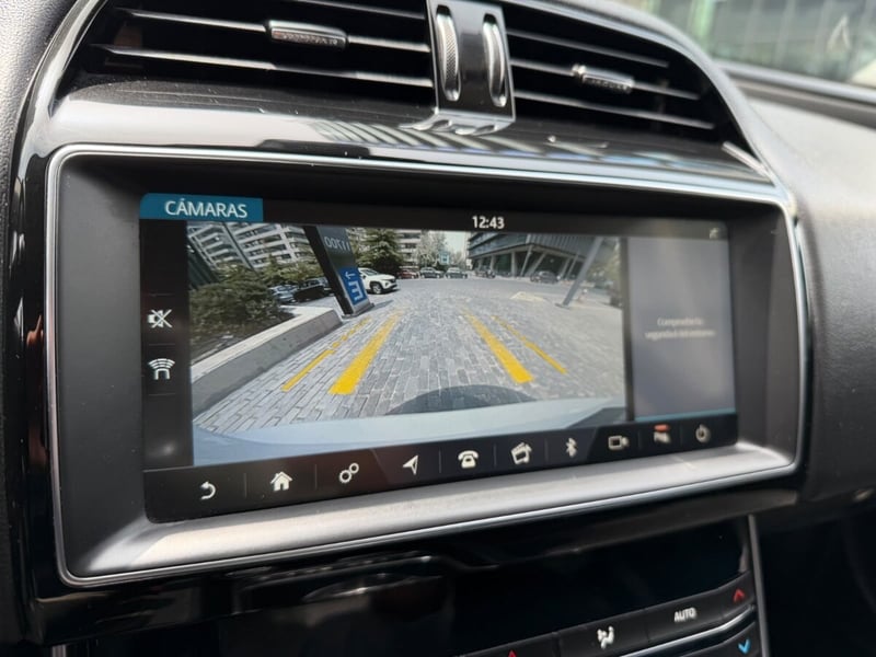 Jaguar XE PRESTIGE 2019 - Imagen 10 de 10