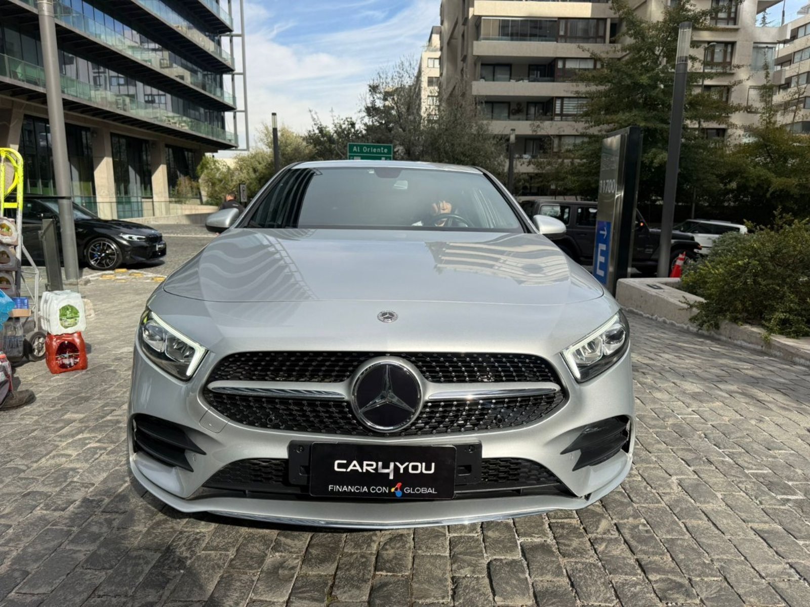 Mercedes-Benz A200 LOOK AMG 2023 - Foto 2 de 10
