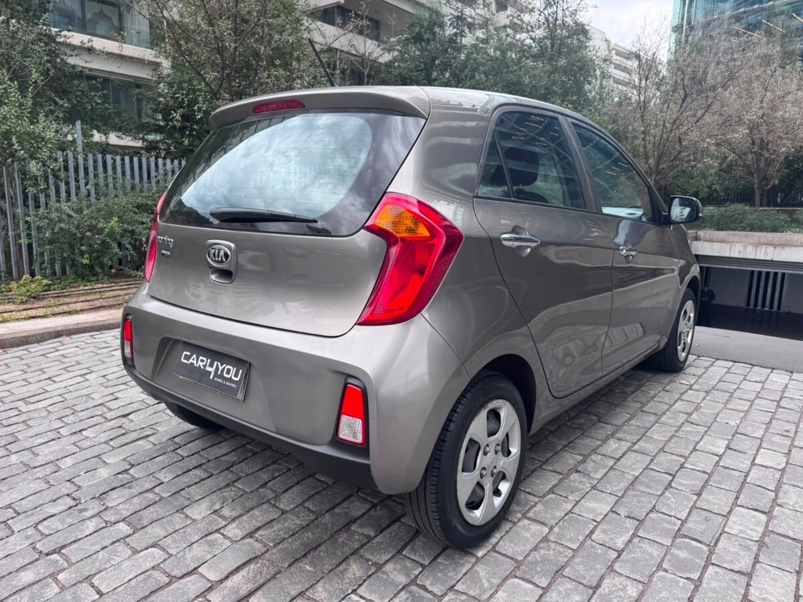 Kia MORNING 1,2 AUTOMATICO 2016 - Imagen 4 de 10