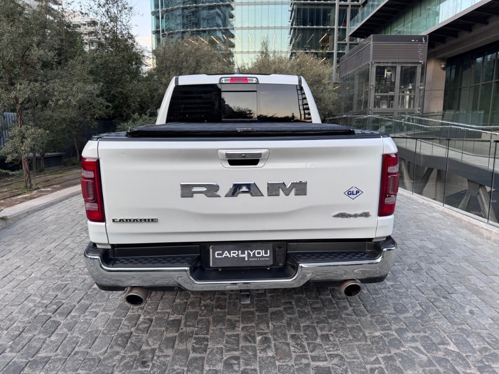 RAM 1500 LARAMIE 4X4. 2020 - Imagen 5 de 9