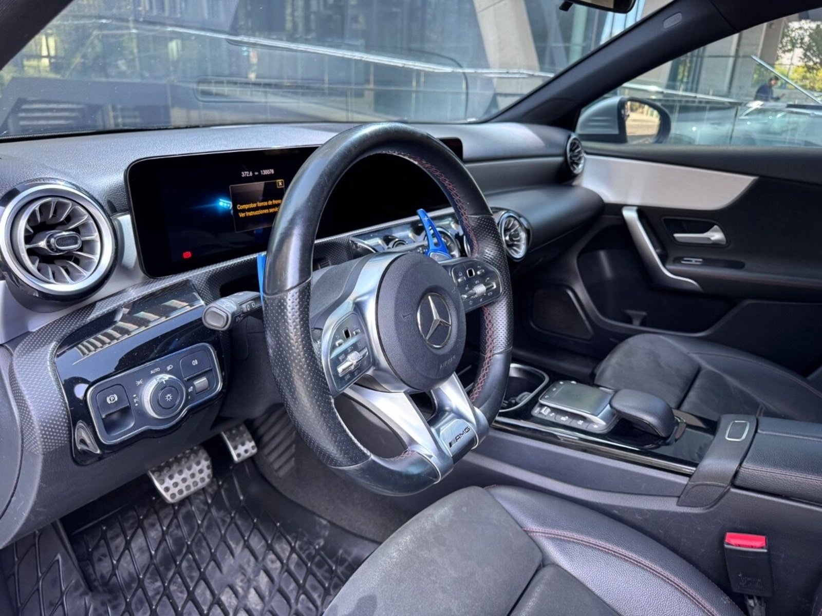MERCEDES-BENZ A250 SPORT LOOK AMG 2021 - Imagen 7 de 10