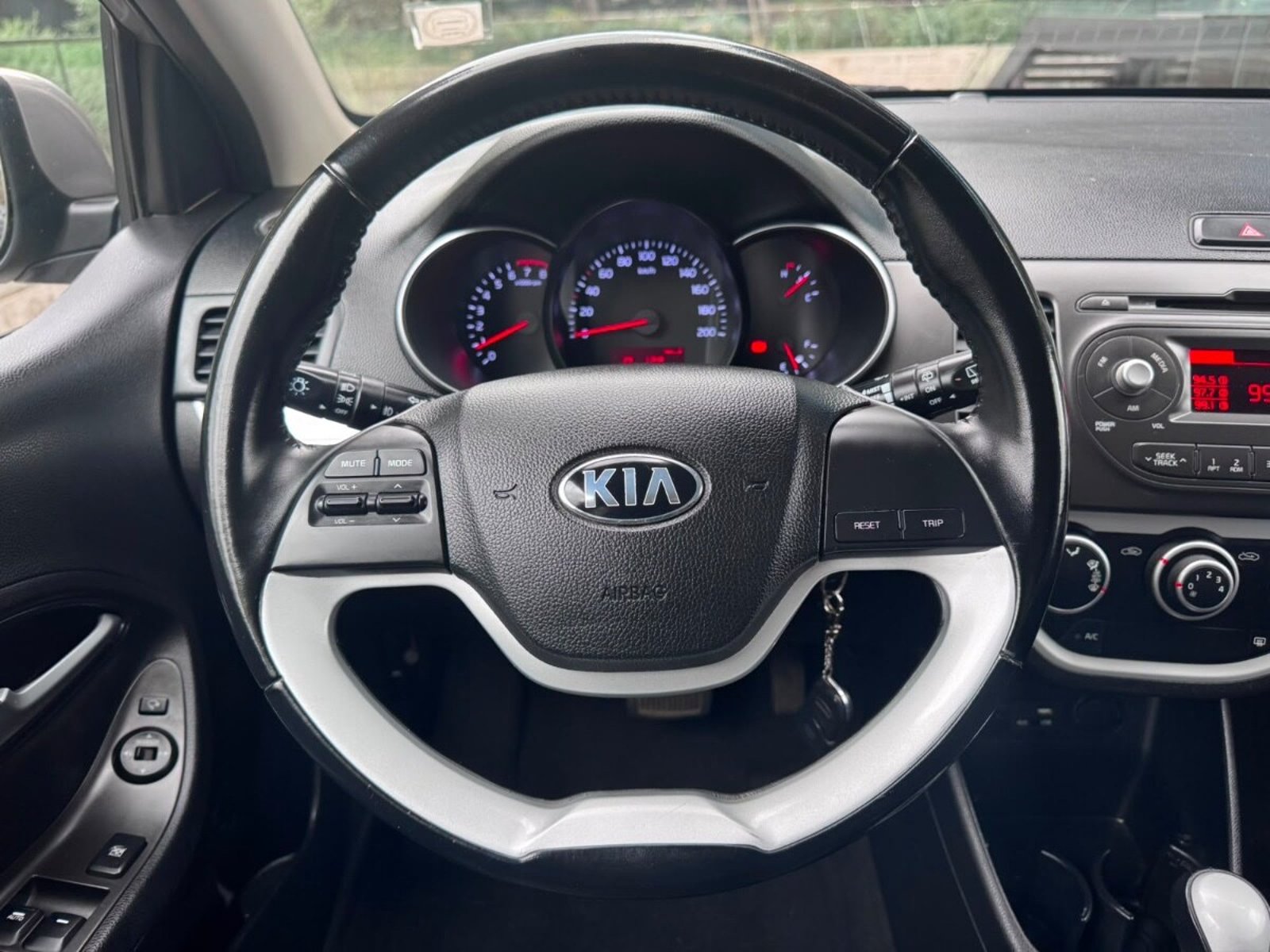 Kia MORNING 1,2 AUTOMATICO 2016 - Imagen 8 de 10