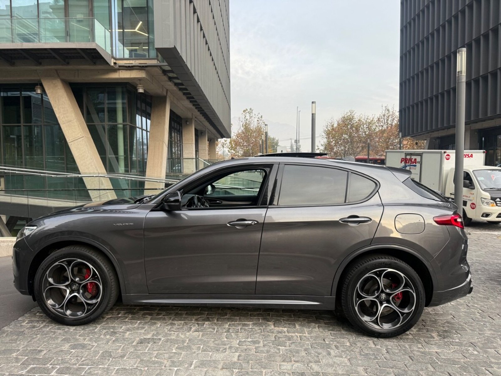 ALFA ROMEO STELVIO VELOCE 2023 - Imagen 8 de 10