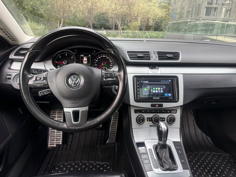 Volkswagen PASSAT CC 2018 - Imagen 8 de 10