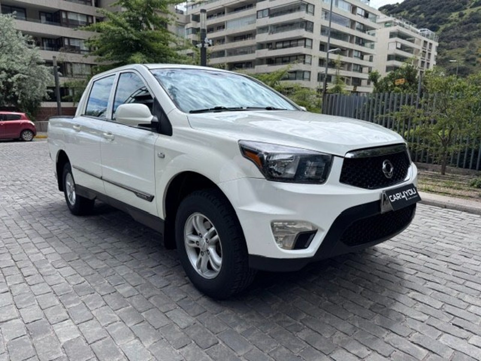 SsangYong ACTYON SPORTS DIESEL 2018 - Foto 3 de 10