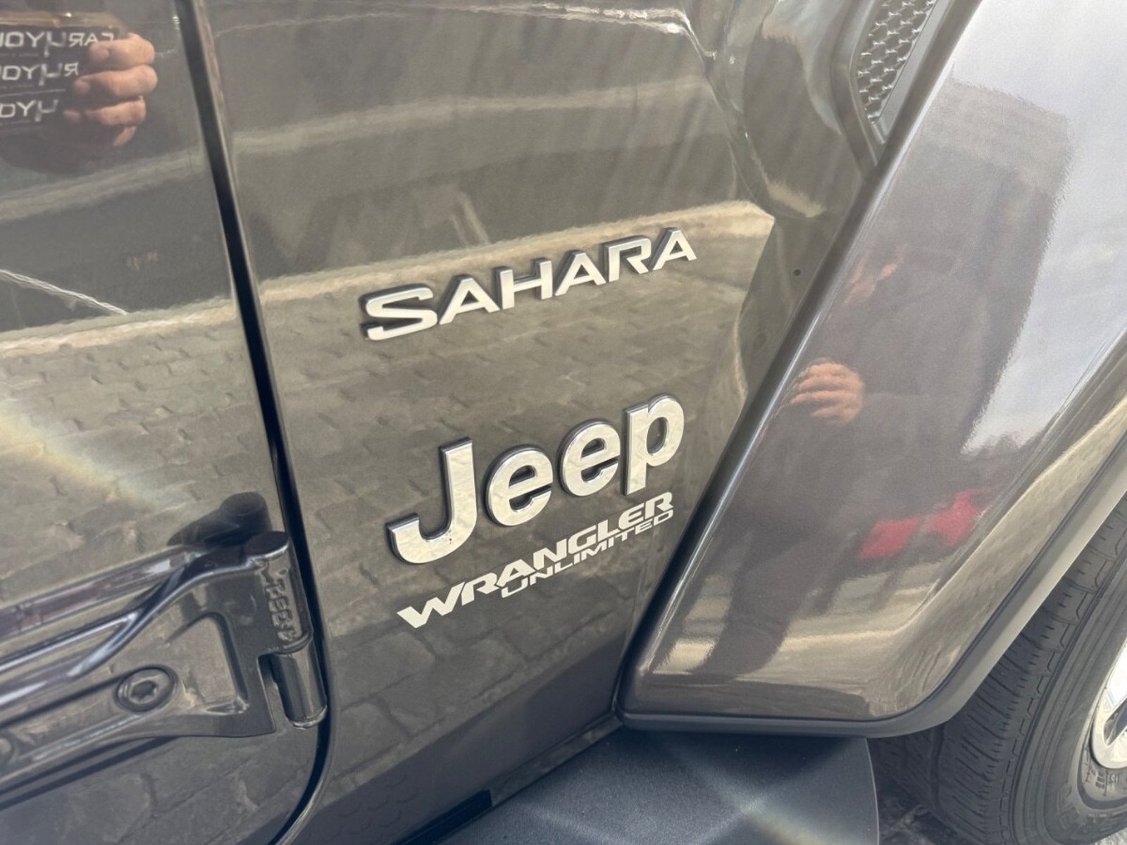 JEEP WRANGLER SAHARA 2019 - Imagen 6 de 10