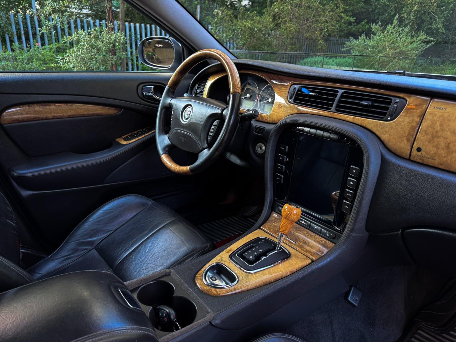 JAGUAR S-TYPE 4.2 AT 2005 - Imagen 7 de 10