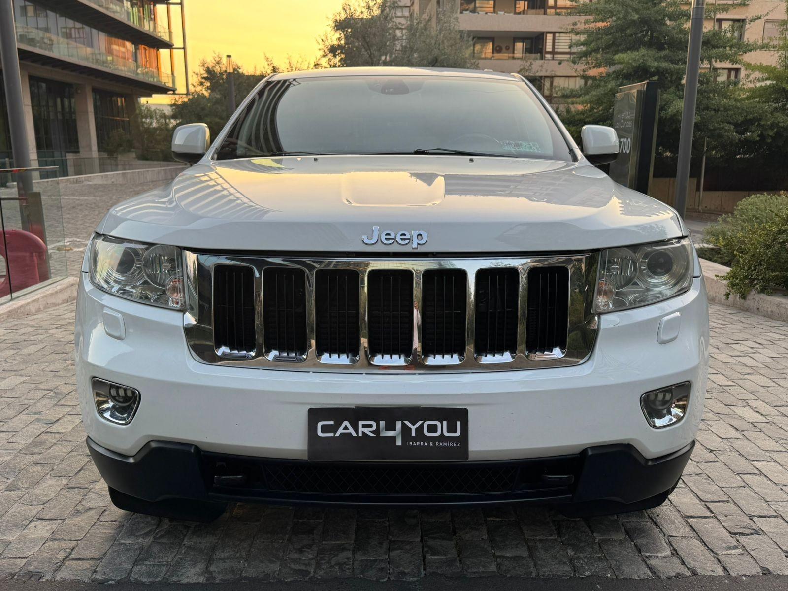 Jeep GRAND CHEROKEE LAREDO 3.0 2013 - Foto 3 de 10