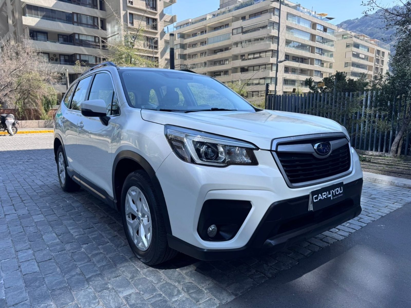 Subaru FORESTER 2.0I XS AWD CVT AT 5P. 2019 - Foto 2 de 10