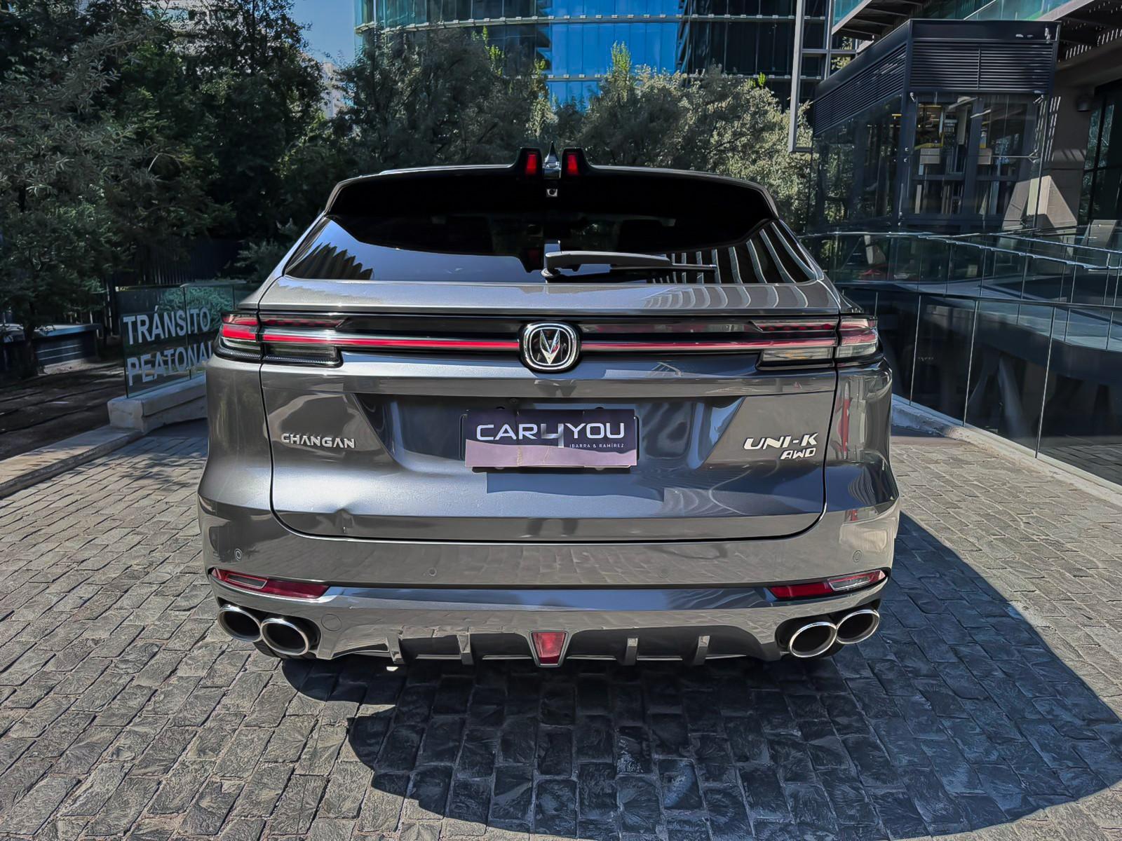 Changan UNI-K 2.0T de 233 HP 2024 - Foto 5 de 10