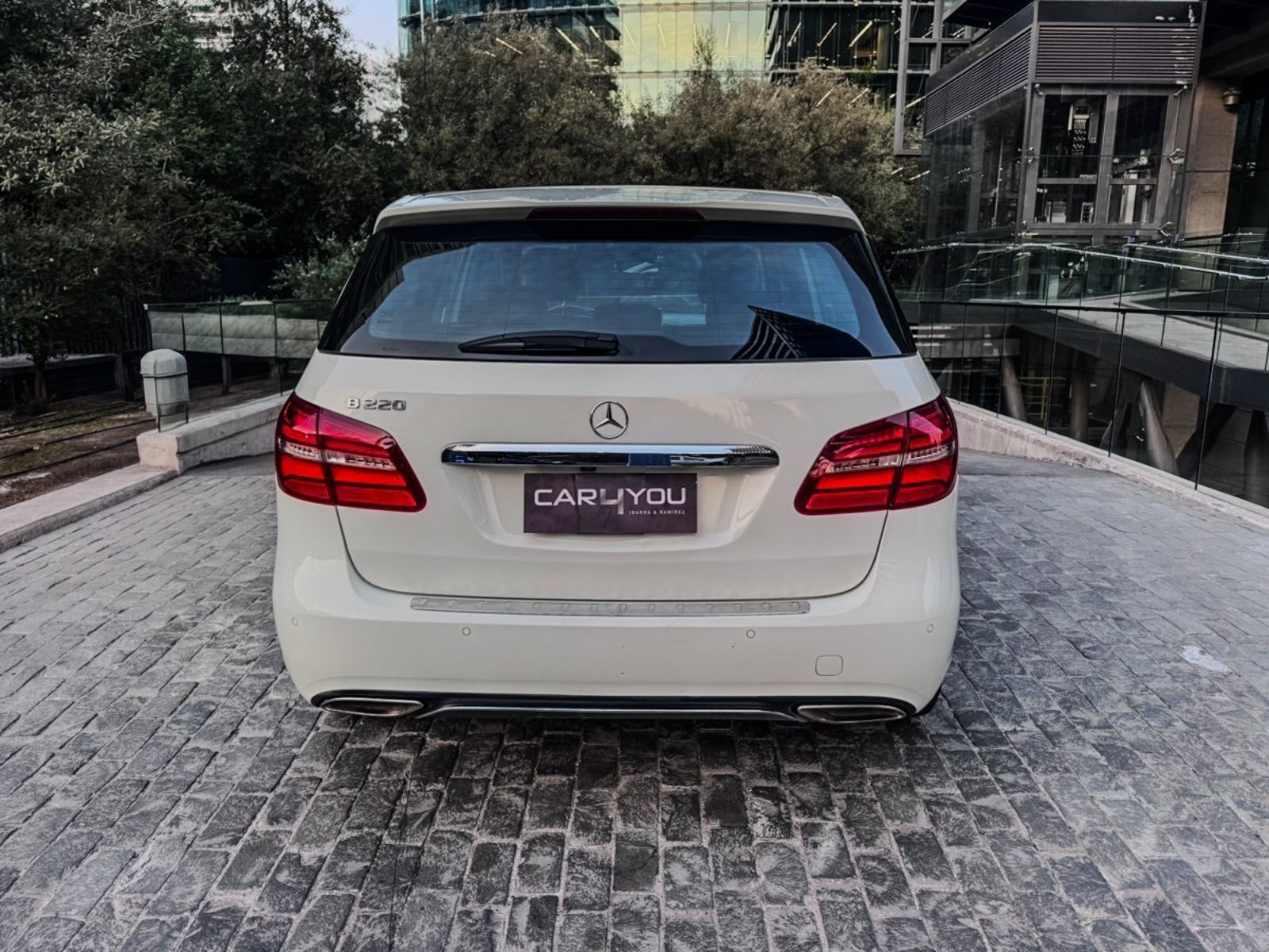 Mercedes-Benz B220 2.0 2018 - Foto 5 de 10