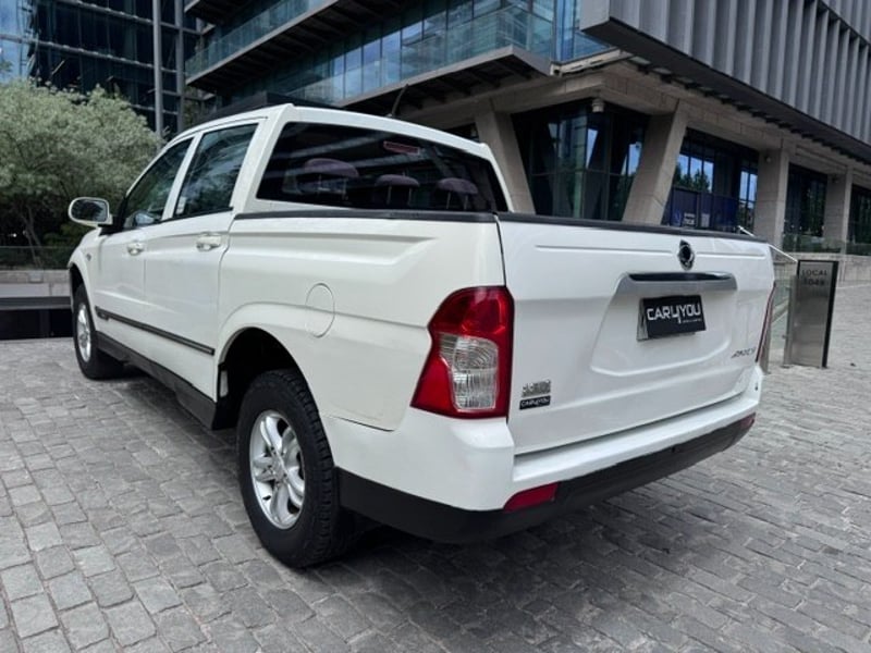 SsangYong ACTYON SPORTS DIESEL 2018 - Imagen 6 de 10