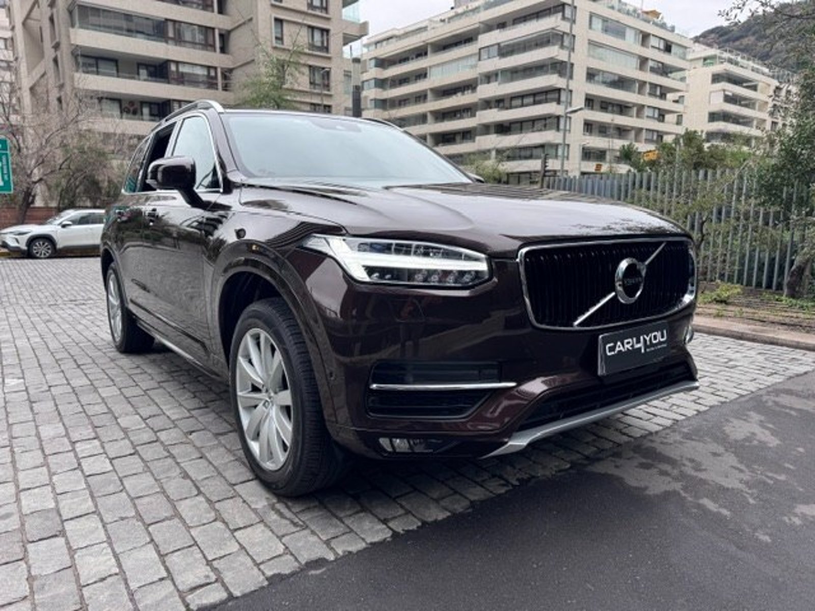 Volvo XC90 T5 4WD 2020 - Imagen 3 de 10