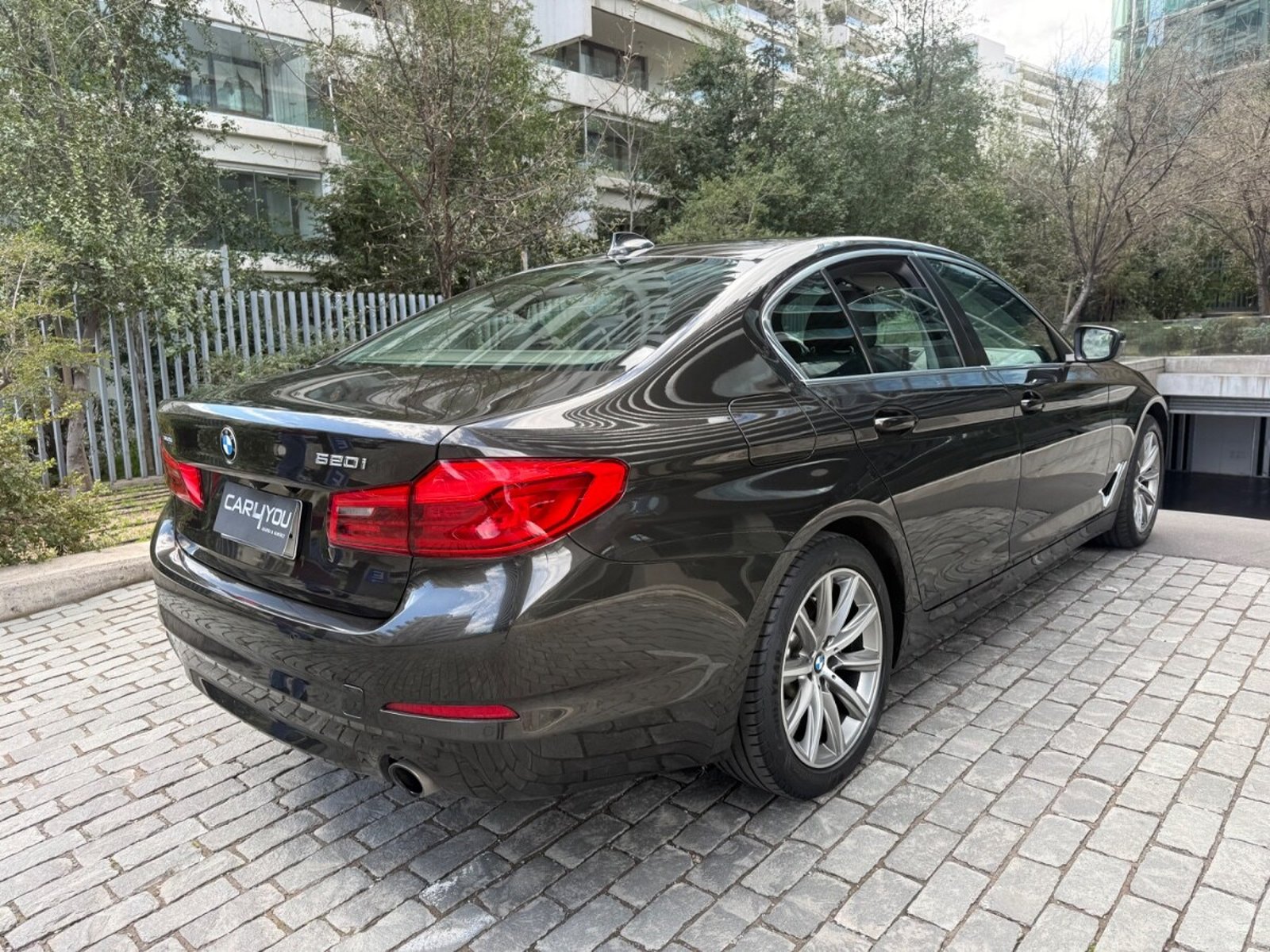 BMW 520 UNICO DUEÑO 2019 - Imagen 6 de 10