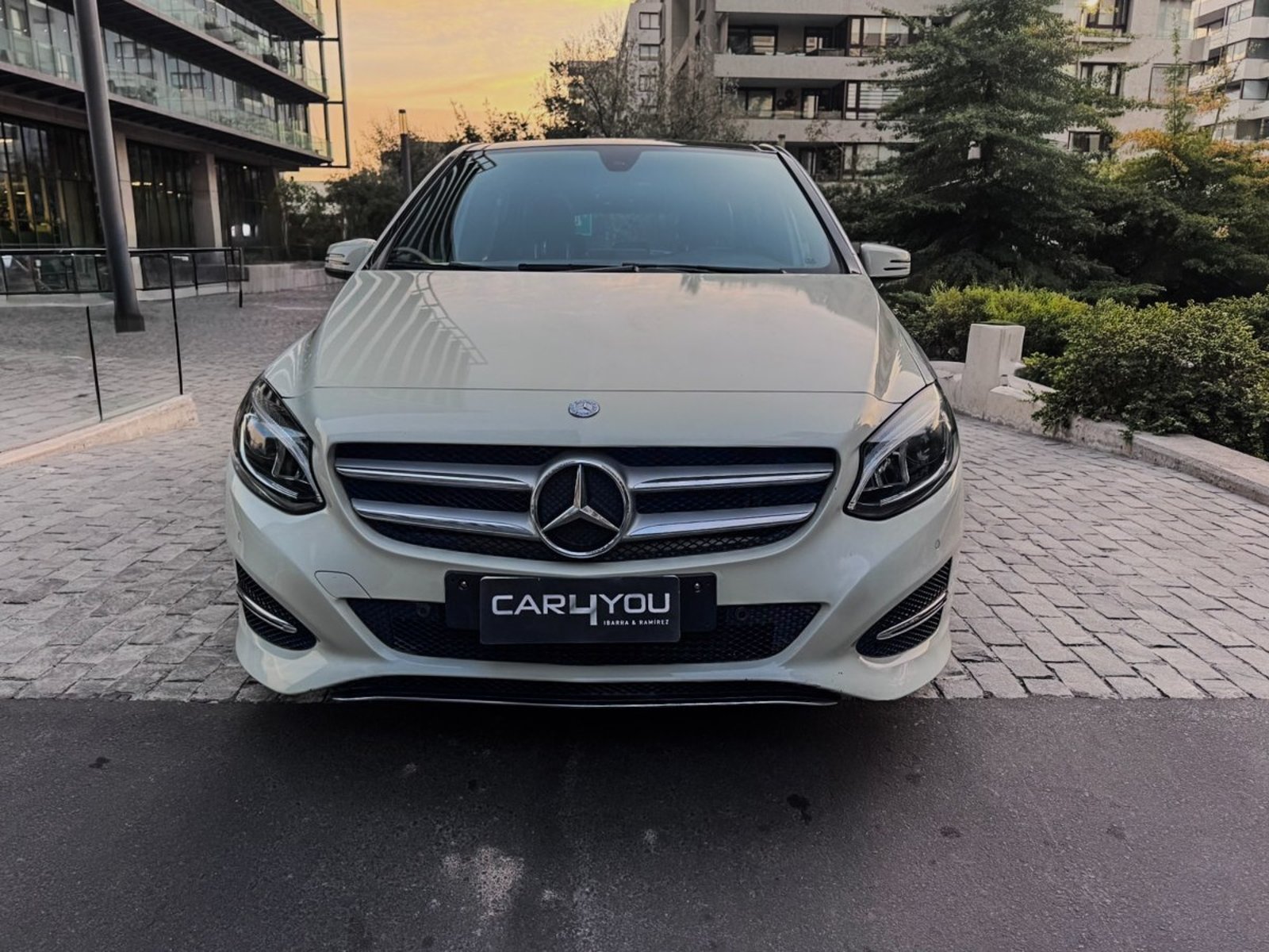 Mercedes-Benz B220 2.0 2018 - Foto 2 de 10