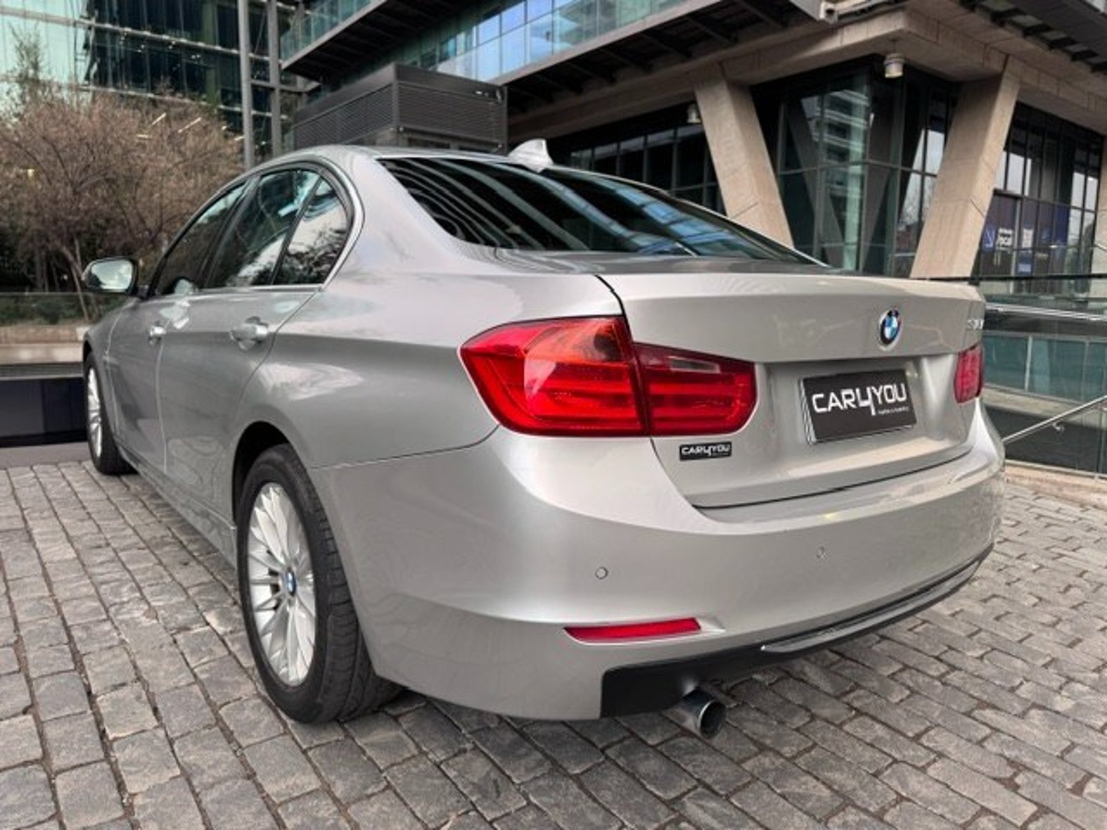 BMW 316 LUXURY 2013 - Imagen 6 de 10