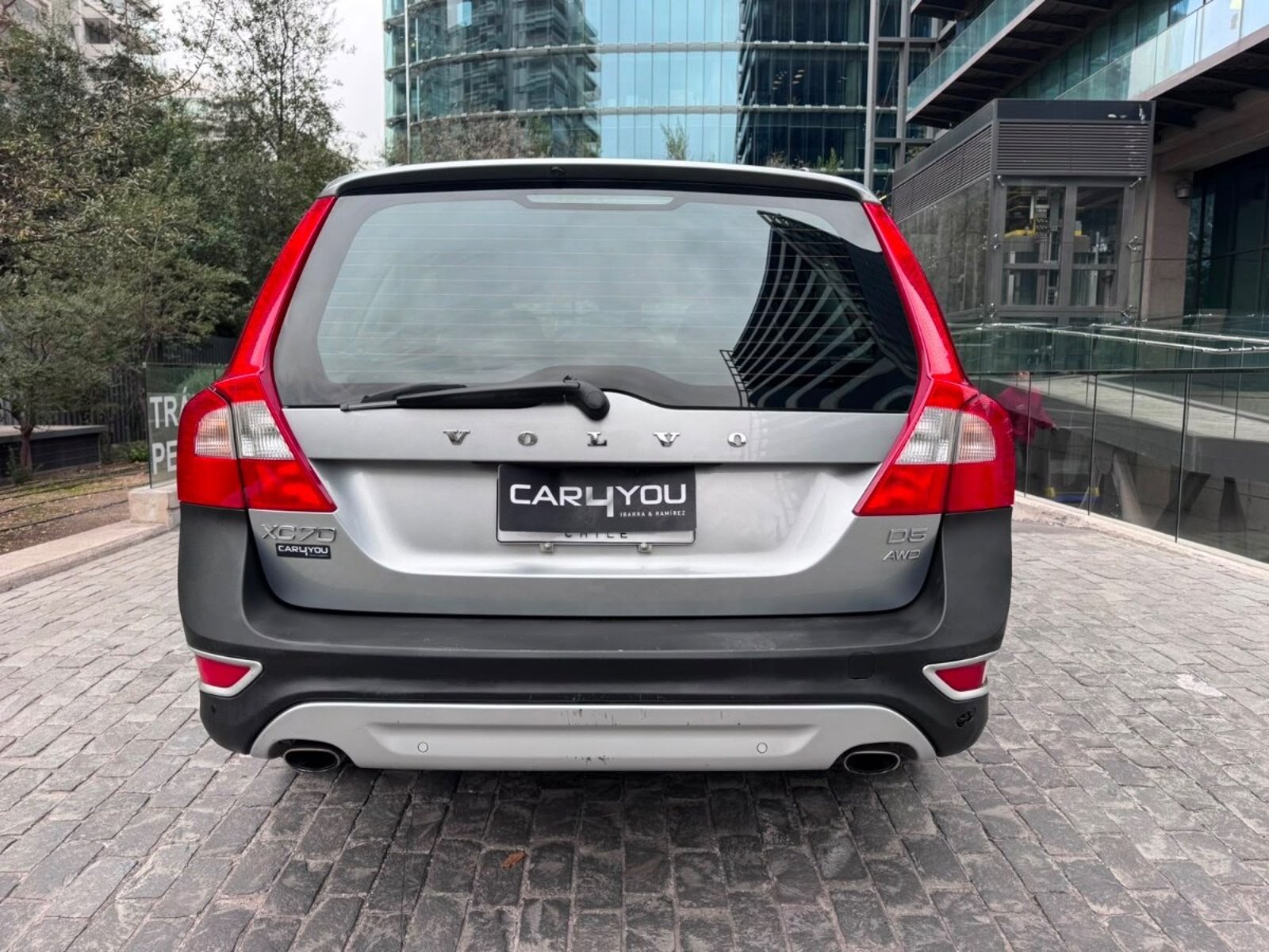 Volvo XC70 D5 PLUS 2012 - Foto 4 de 9