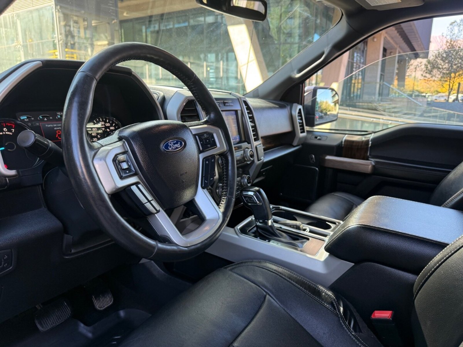 FORD F-150 LARIAT LUXURY 2020 - Imagen 6 de 8