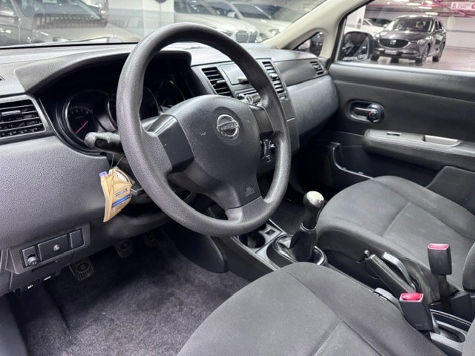 NISSAN TIIDA 1.6 2014 - Imagen 6 de 9