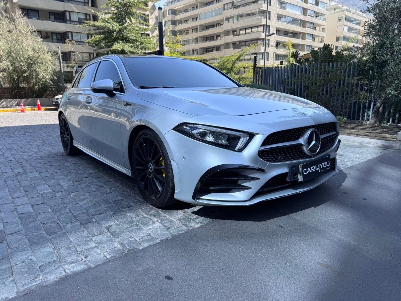 MERCEDES-BENZ A250 SPORT LOOK AMG 2021 - Imagen 3 de 10