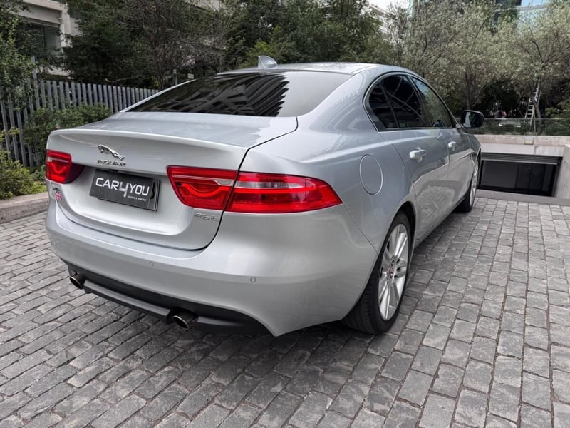 Jaguar XE PRESTIGE 2019 - Imagen 4 de 10