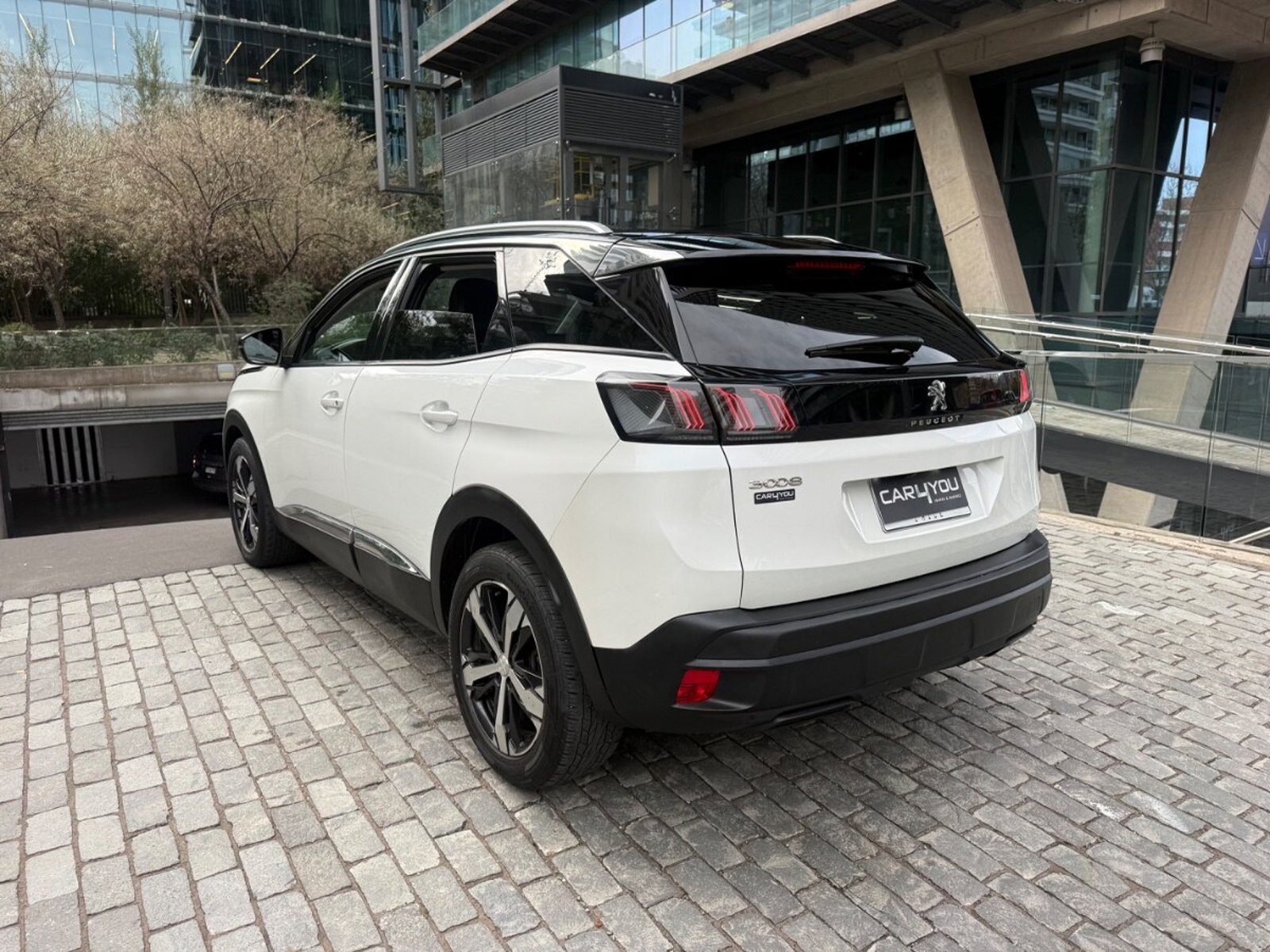 Peugeot 3008 BLUE HDI 130 2022 - Imagen 4 de 10