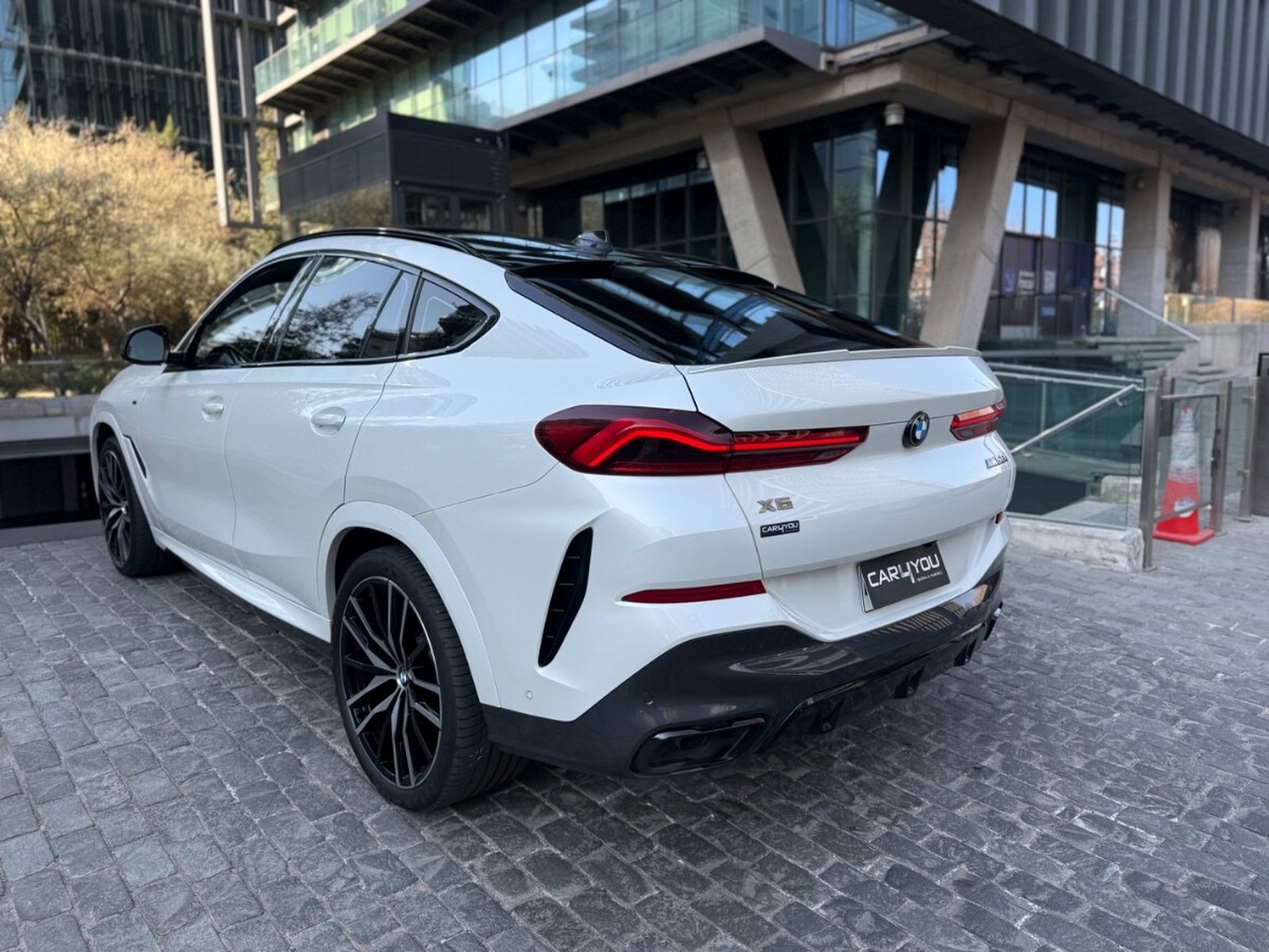BMW X6 50I M 2022 - Foto 5 de 10