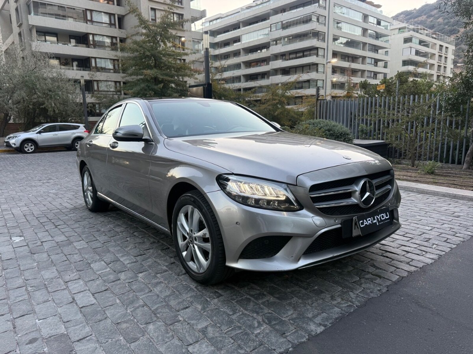 MERCEDES-BENZ C180 unico dueño 2019 - Imagen 3 de 10