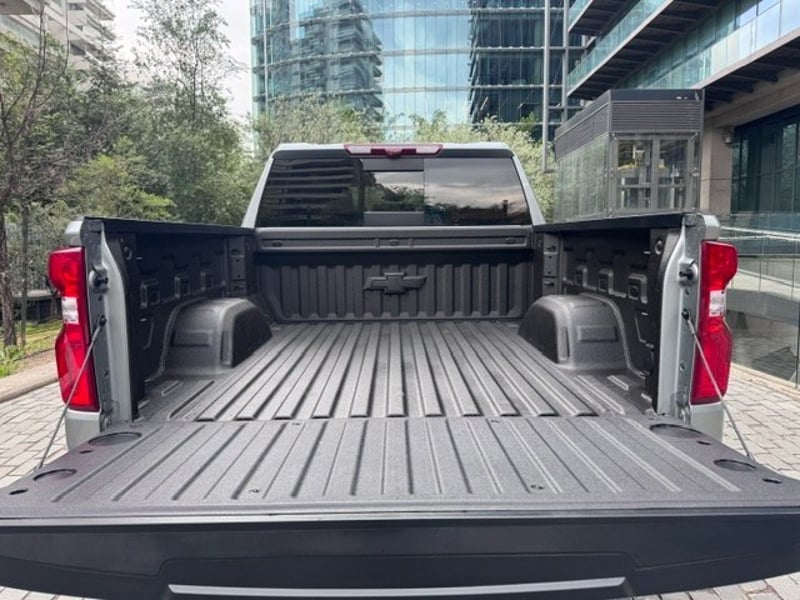 Chevrolet SILVERADO HIGHCOUNTRY 3.0 DIESEL 2026 - Imagen 7 de 10